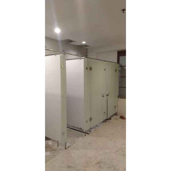 Tempered Glass Toilet Cubicle Partition