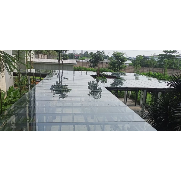 Tempered laminated canopy glass roof